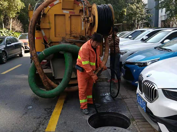 民丰排污管道清淤